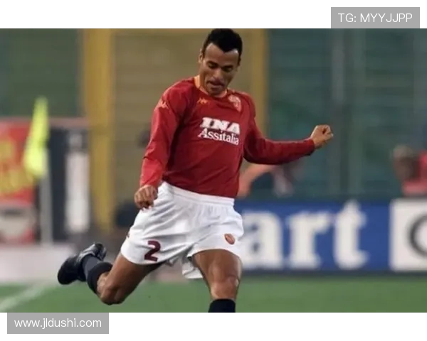 卡福亮相全明星颠球引爆全场热